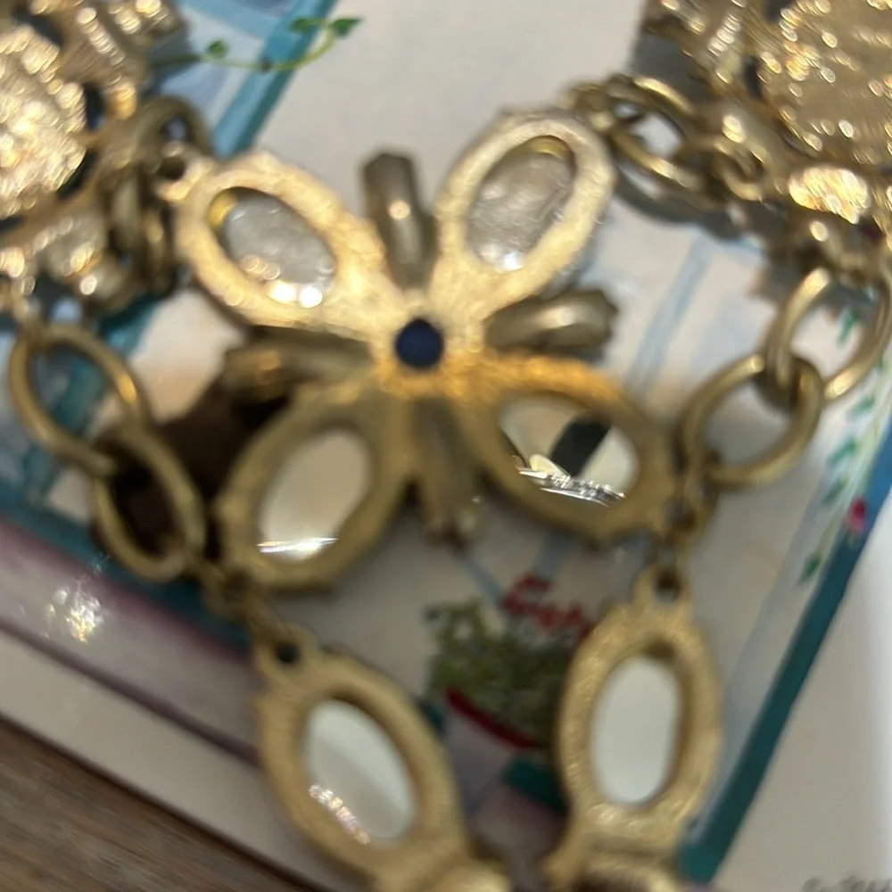 Chocker Style Necklace and Earrings - Picture 7 of 11